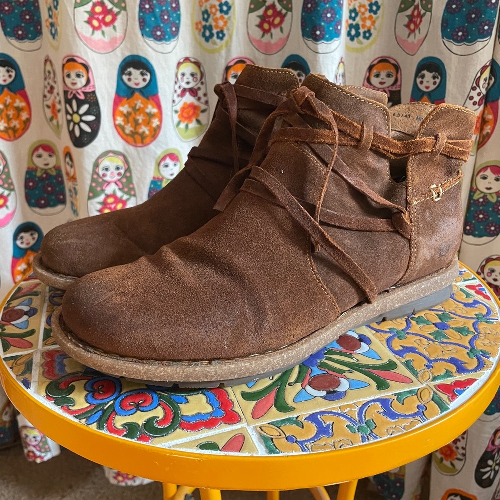 Well loved Born boots, still a lot of life left